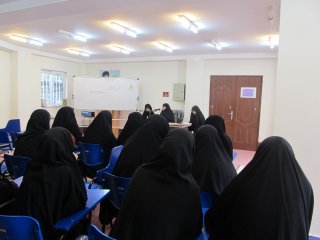 برگزاری نشست شعر خوانی